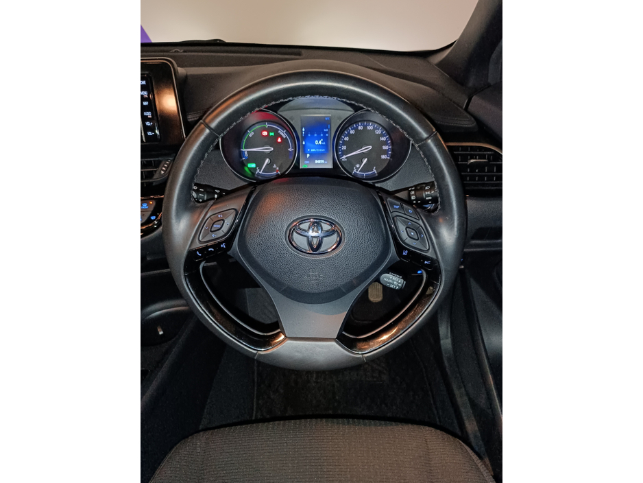 2019 Toyota C-HR 192 (2yr Warranty) 1.8 Petrol Hybrid Automatic €19,950