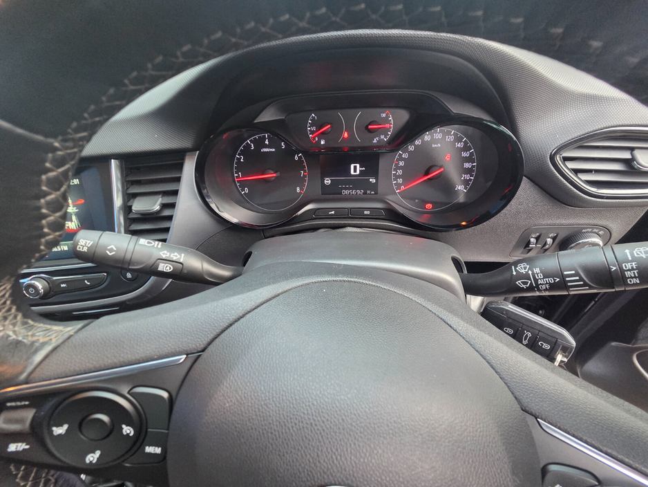 2022 Opel Crossland  €16,499