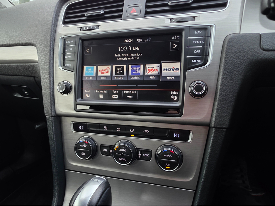 2015 Volkswagen Golf 1.2 TSI COMFORTLINE - REVERSE CAMERA - MULTIFUNCTION STEERINE WHEEL ALLOYS LOW TAX BAND €12,950