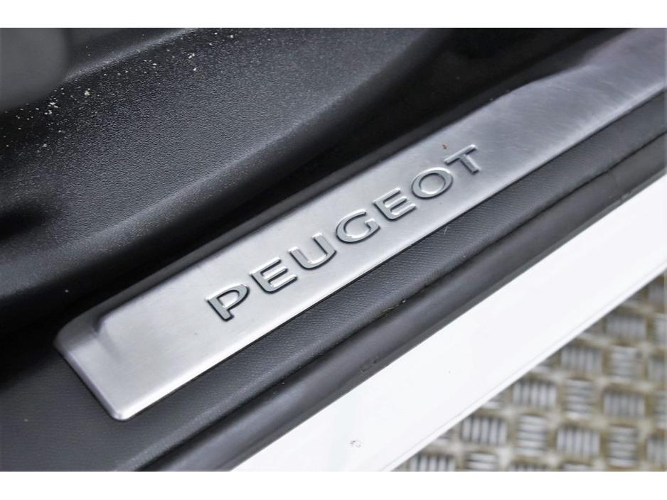 2019 Peugeot 5008 1.5HDI GT LINE BLUE