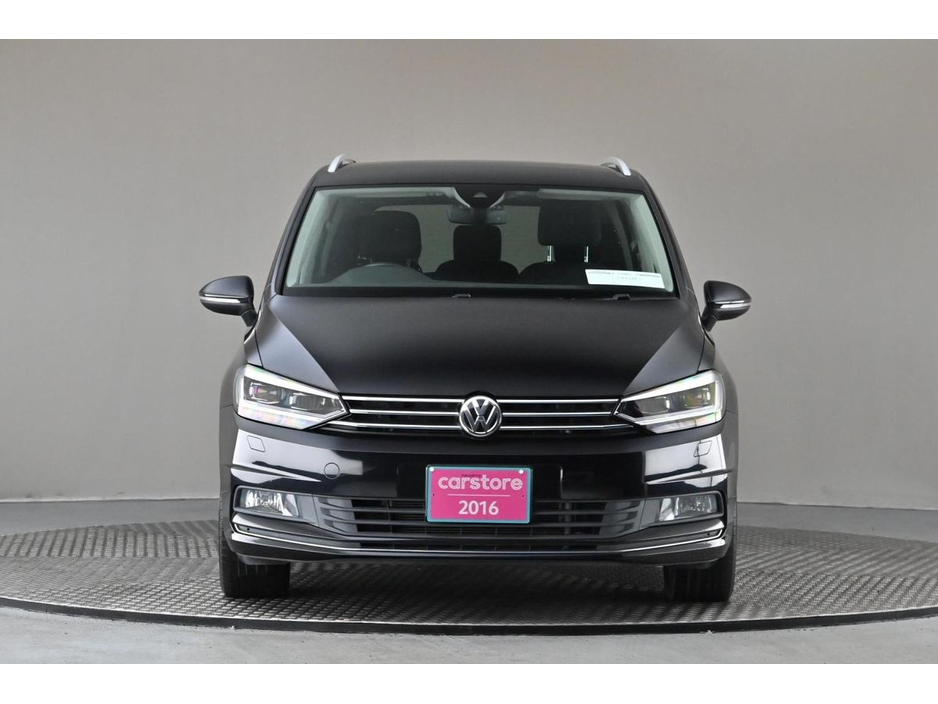 2016 Volkswagen Touran - image 2