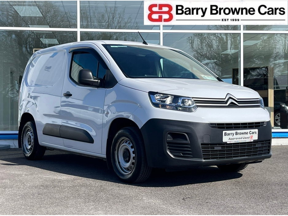 2023 Citroen Berlingo - image 15