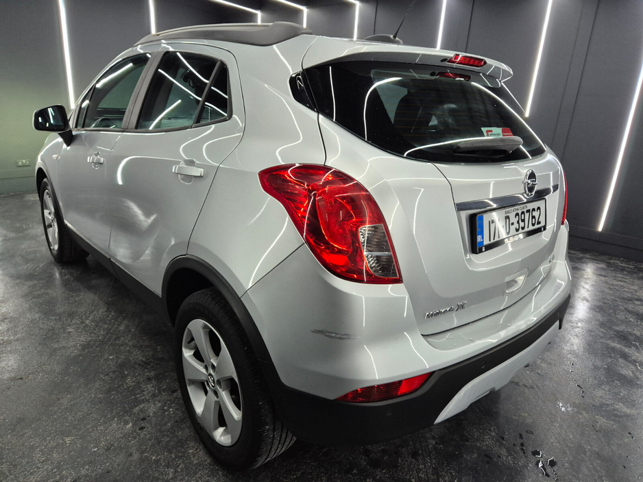 2017 Opel Mokka - image 4