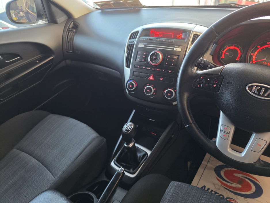 2011 Kia Ceed CEE'D 1.6 CRDI 2 ECODYNAMICS 8 89BHP 5 1 1.6CRDI 5DR €4,950