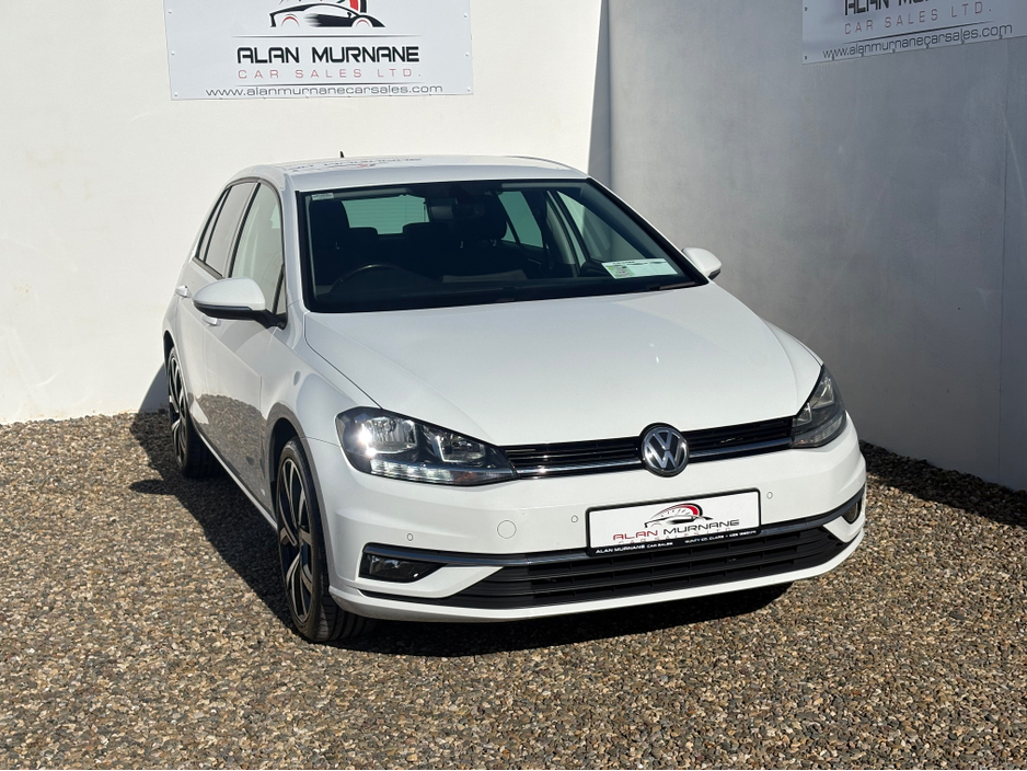 2019 Volkswagen Golf - image 6