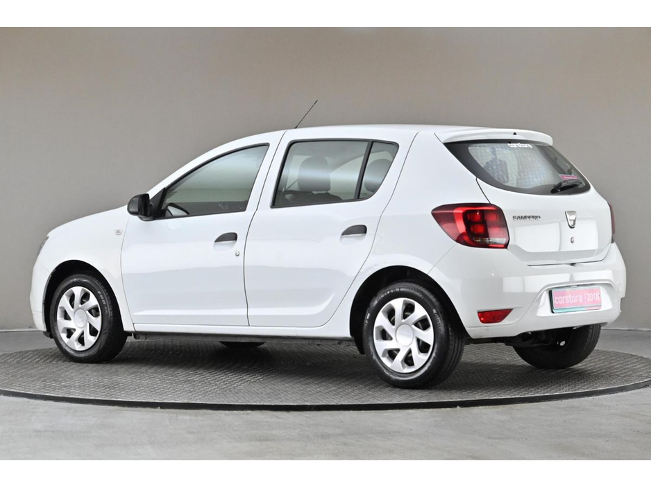 2018 Dacia Sandero - image 6