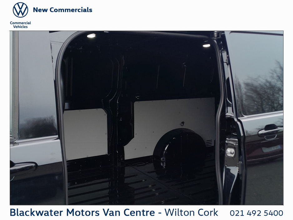 2025 Volkswagen Transporter TRANSPORTER TL LWB30 150HP M6F €46,400