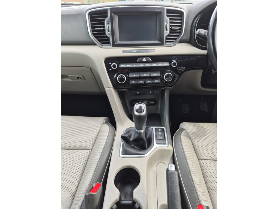 2017 Kia Sportage - image 21