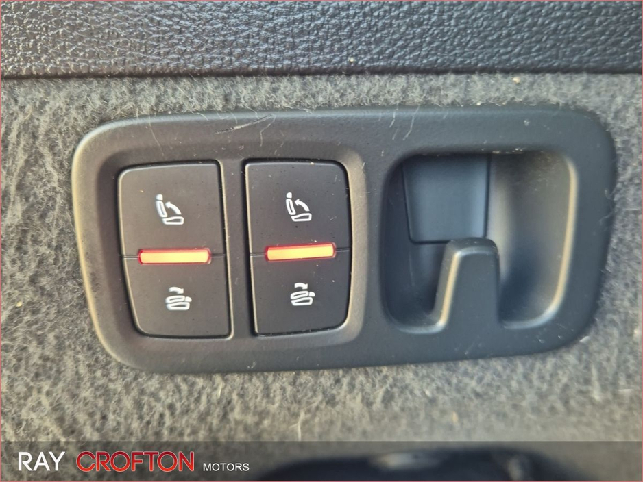 2017 Audi Q7 - image 23