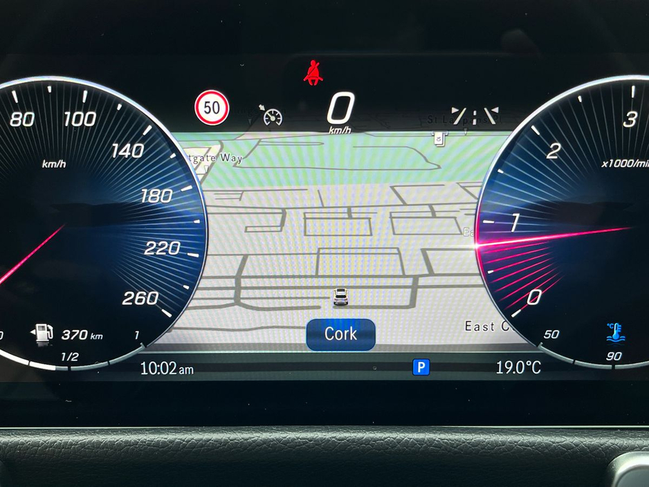 2025 Mercedes-Benz GLB 200D Progressive Line 7 Seater SUV *Saving €12,134 from New* €59,950