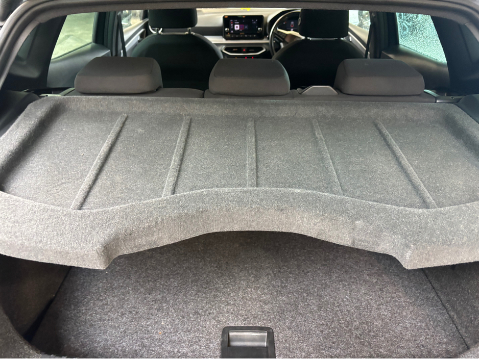 2023 SEAT Ibiza - image 6