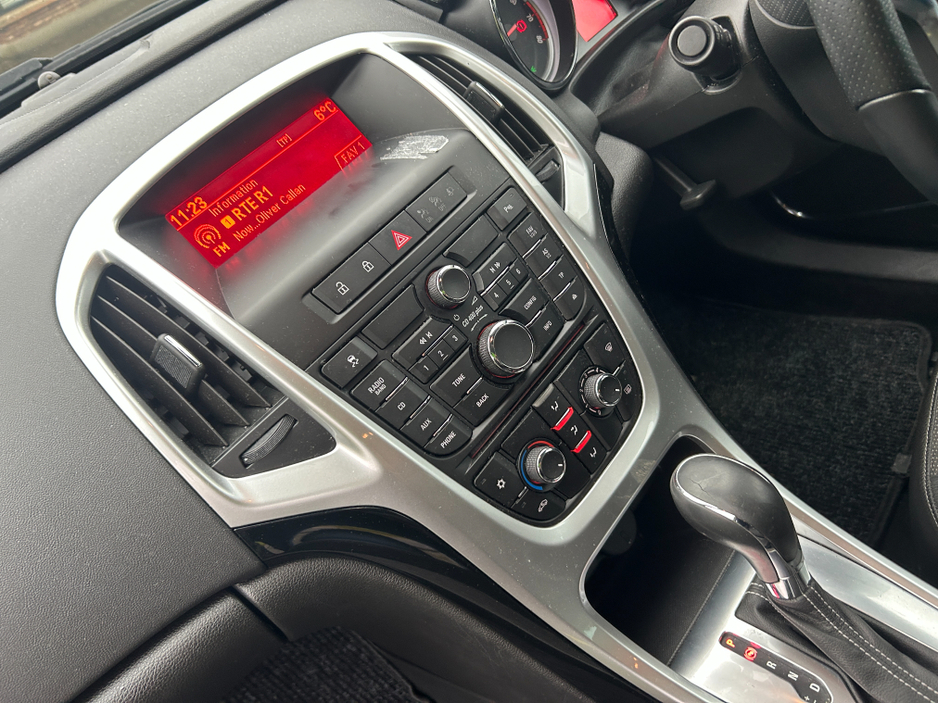 2016 Opel Astra SRI GTC AUTOMATIC ONLY 65K WITH BRAND NEW NCT UNTIL 3/2027///STUNNING INTERIOR//LOW TAX//LOVELY IRISH CAR €9,999