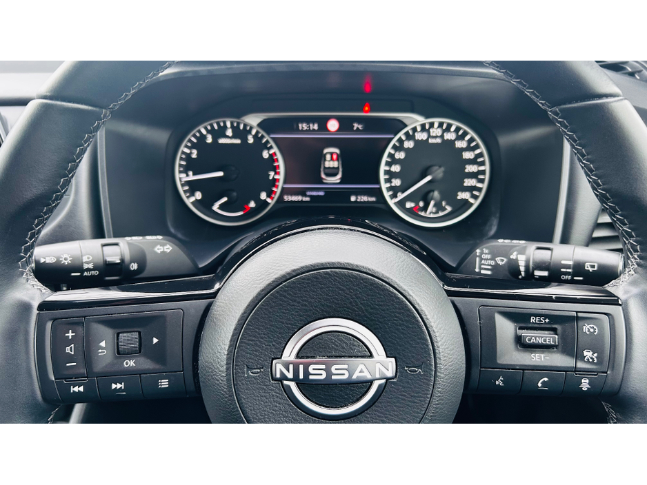 2023 Nissan Qashqai REVERSE CAMERA + REAR PARK SENSORS €27,995