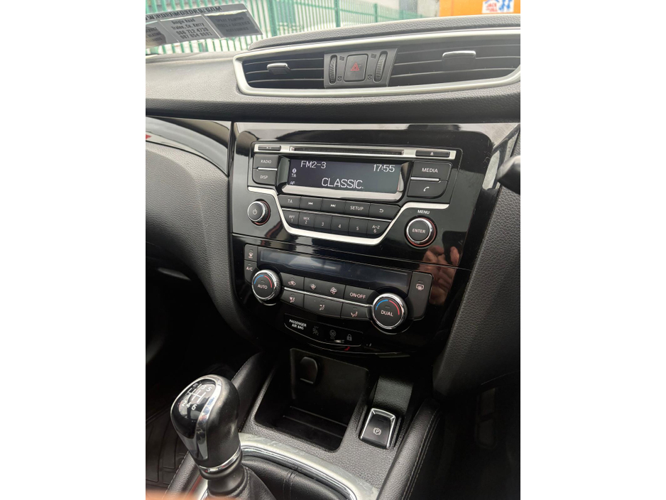 2017 Nissan Qashqai - image 9