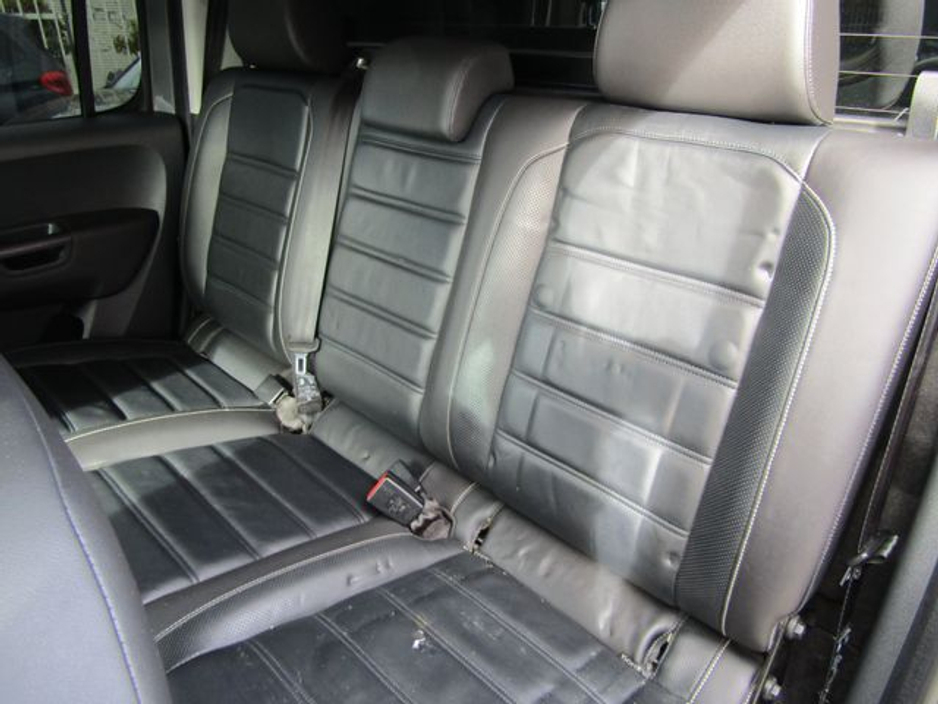 2017 Volkswagen Amarok - image 16