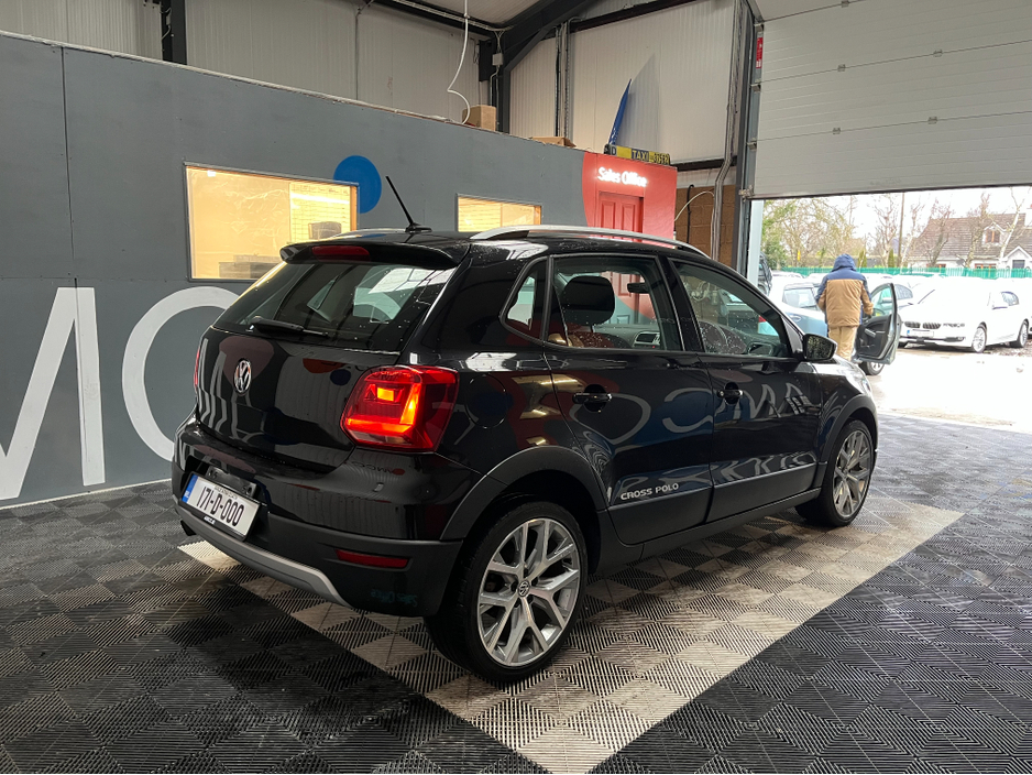 2017 Volkswagen Polo €13950! 2017 VOLKSWAGEN POLO CROSS 1.2 AUTOMATIC / CRUISE CONTROL / REVERSE CAMERA / PADDLE SHIFTERS €13,950