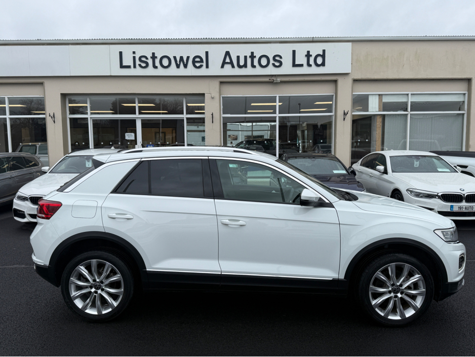 2022 Volkswagen T-Roc STYLE 2.0 150BHP AUTO * REAR VIEW CAMERA, PARKING SENSORS FRONT & REAR, APPLE CARPLAY//ANDROID AUTO, ADAPTIVE CRUISE CONTROL, ISOFIX CHILD SEAT ANCHOR, DUAL ZONE CLIMATE CONTROL, 2 YEAR NEW NCT * €30,950