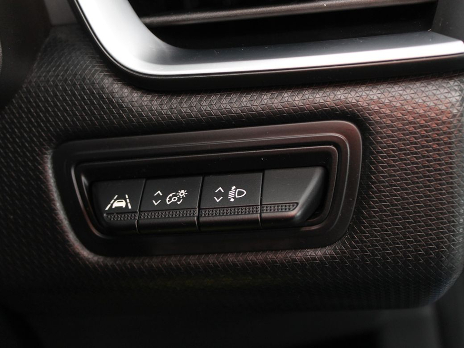 2022 Renault Clio - image 26