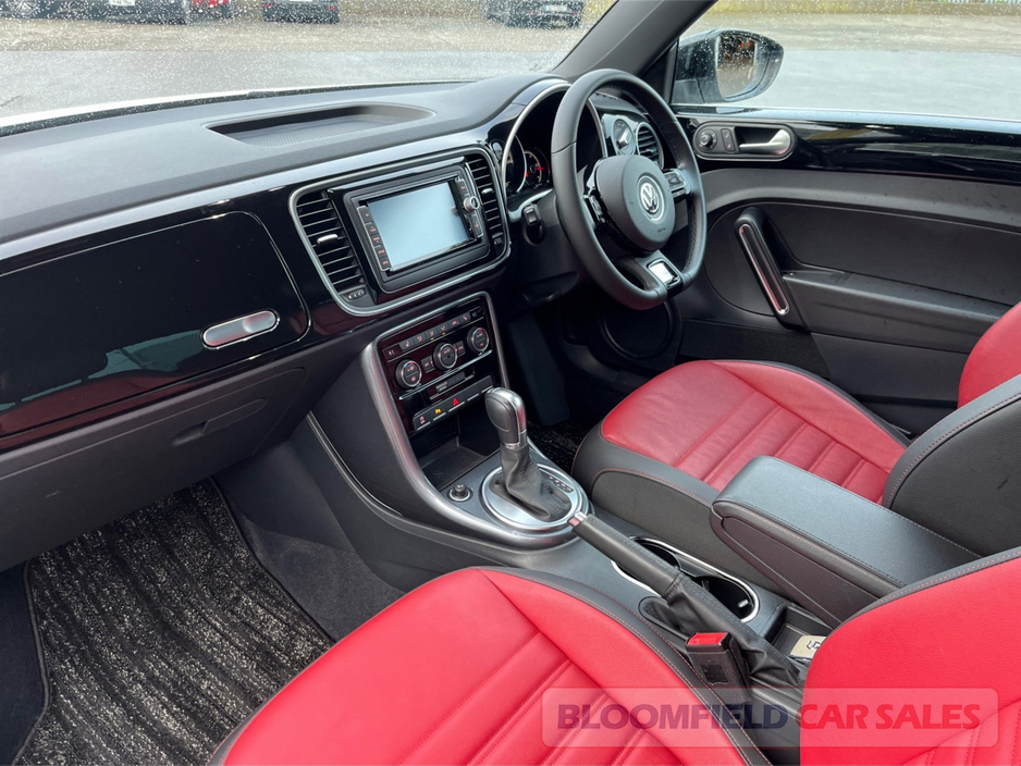 2019 Volkswagen Beetle - image 13