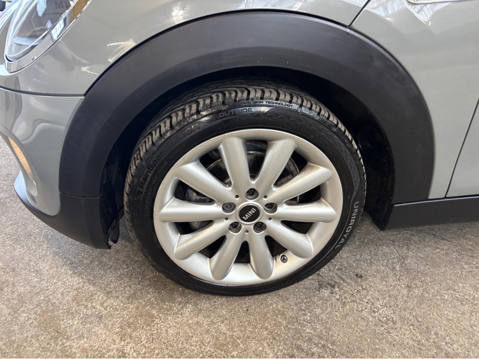 2020 MINI Hatch CLASSIC CLA5 4DR COOPER €18,750