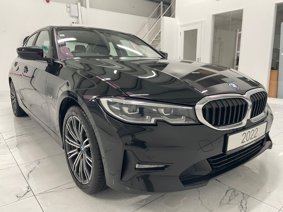 2022 BMW 3 Series  €23,995