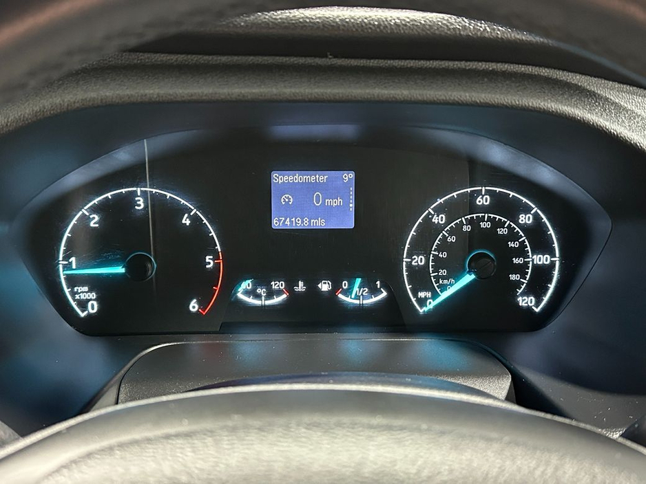 2022 Ford Transit - image 19