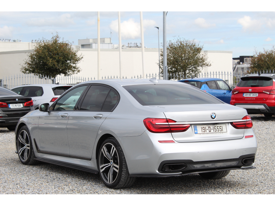 2019 BMW 7 Series - image 5
