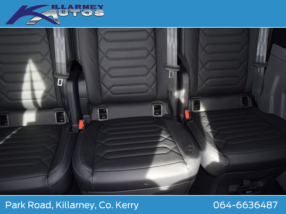 2026 Ford Tourneo Custom 2026 PHEV Tourneo Custom Limited 2.5 Auto