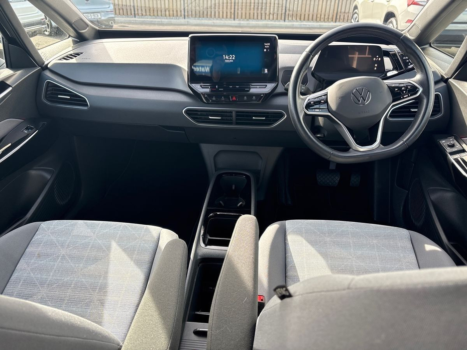 2022 Volkswagen ID.3 - image 8