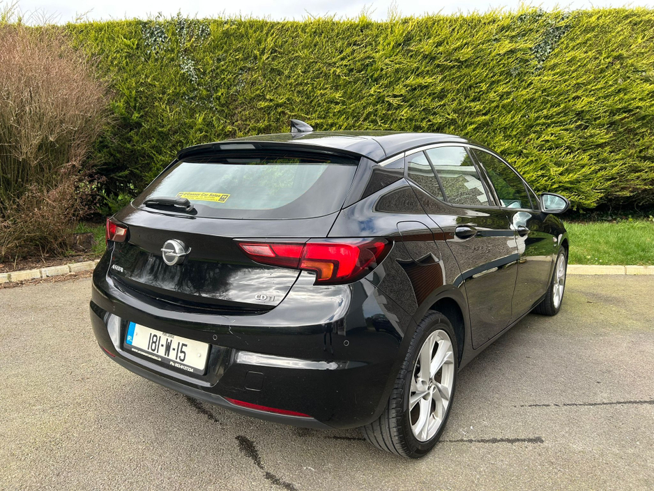 2018 Opel Astra - image 6