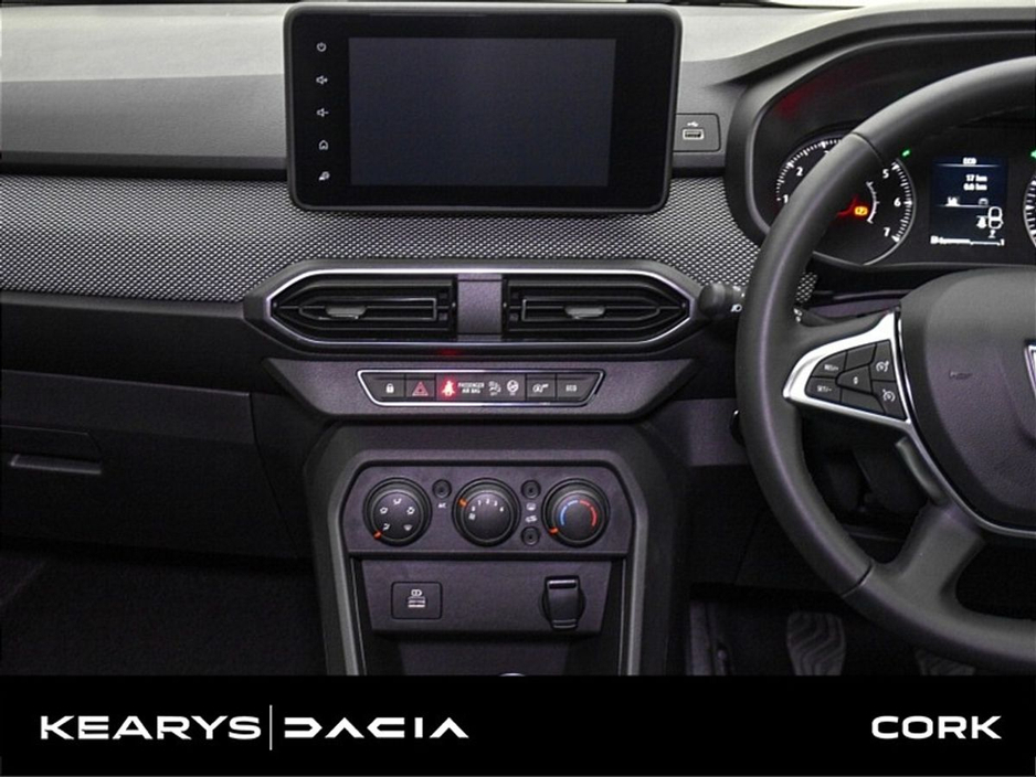 2021 Dacia Sandero - image 24
