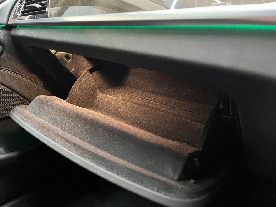 2019 BMW 5 Series - image 21