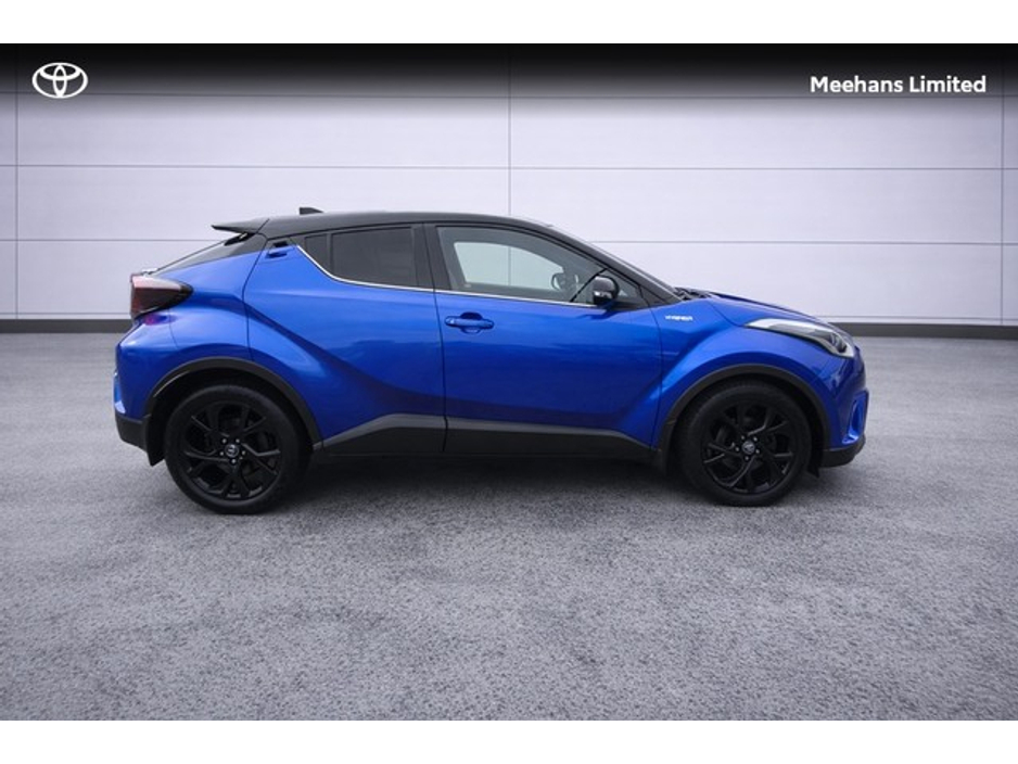 2019 Toyota C-HR - image 12