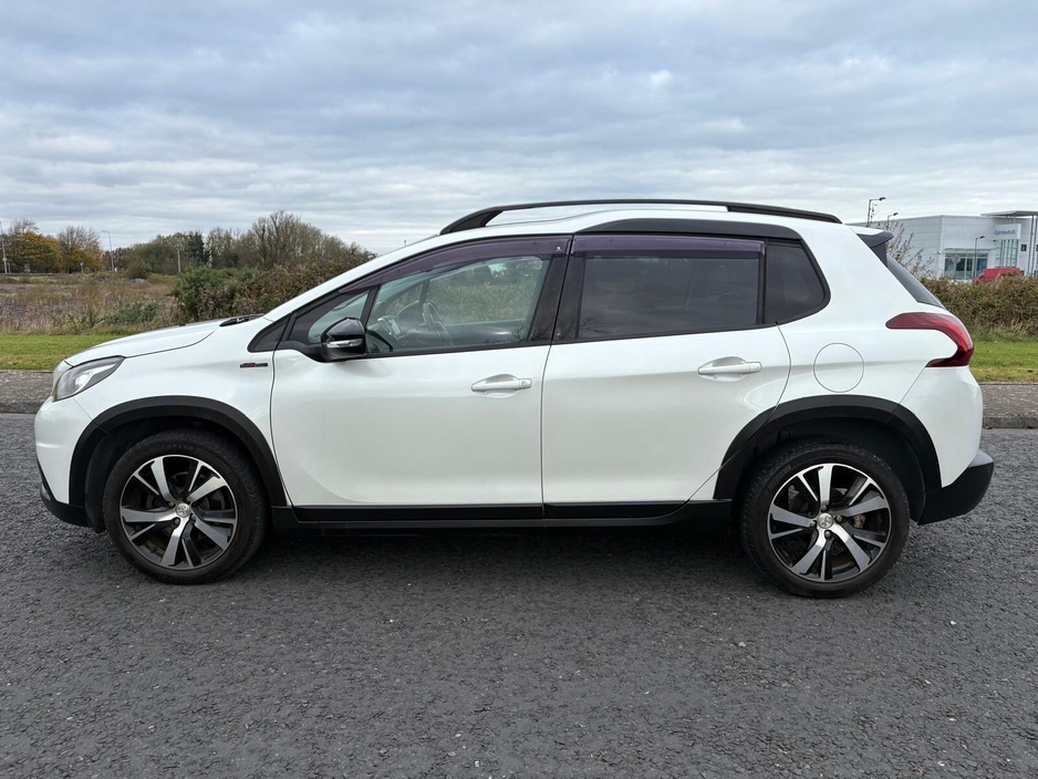 2016 Peugeot 2008 - image 4