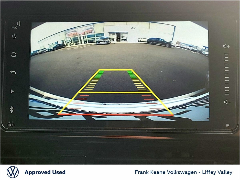 2018 Toyota C-HR SOL AUTO HYBRID 1.8 * *FULL LEATHER* *DIAMOND CUT ALLOYS* *CARPLAY* *HEATED SEATS* *BLIND SPOT* *NEW NCT* *12 MONTHS FRANK KEANE WARRANTY* *FINANCE AVAILABLE* €21,995