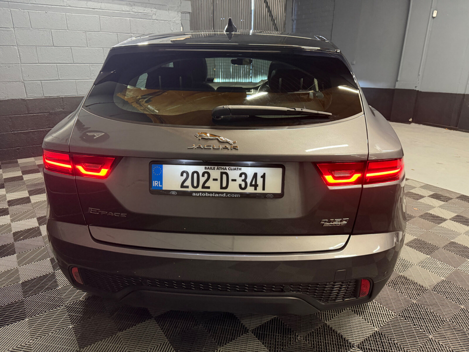 2020 Jaguar E-Pace - image 4