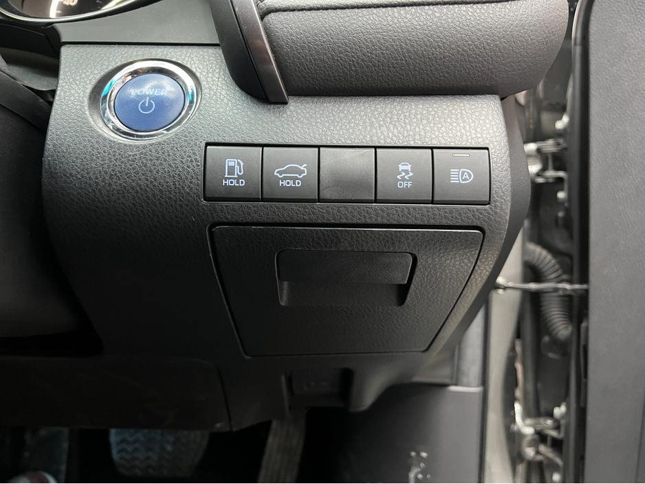 2022 Toyota Camry 2022 TOYOTA CAMRY X 2.5 AUTOMATIC / REVERSE CAMERA / CRUISE CONTROL