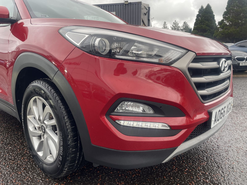 2017 Hyundai Tucson - image 9