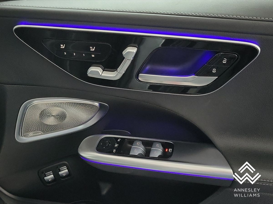 2025 Mercedes-Benz C Class - image 23