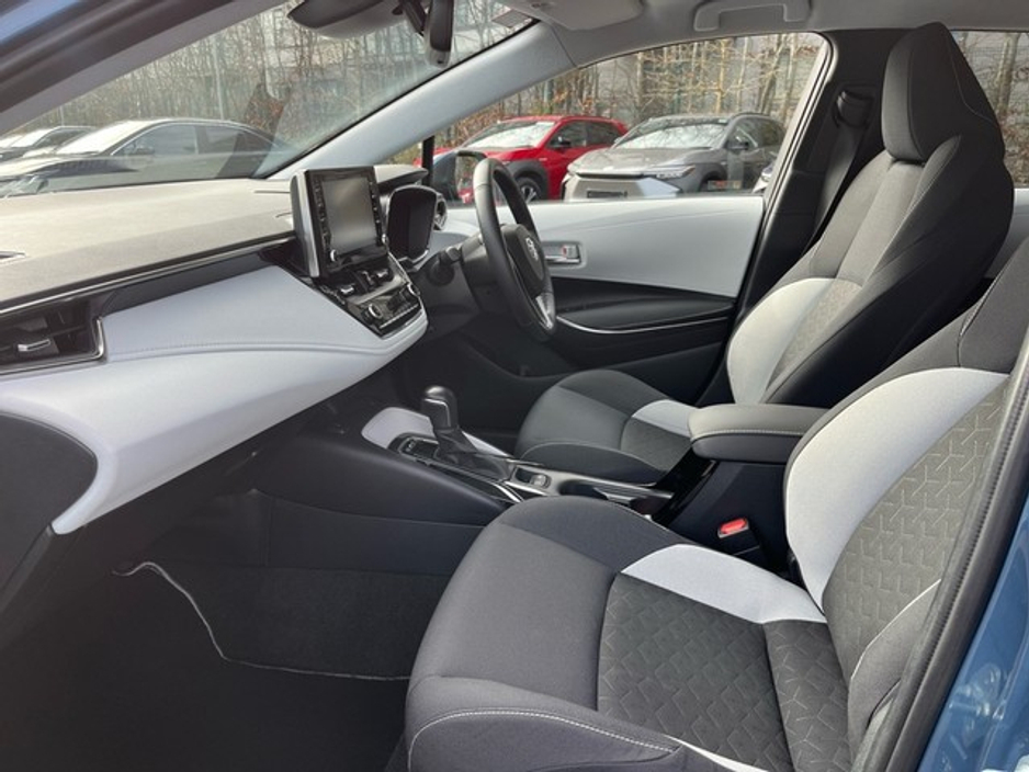 2021 Toyota Corolla - image 6