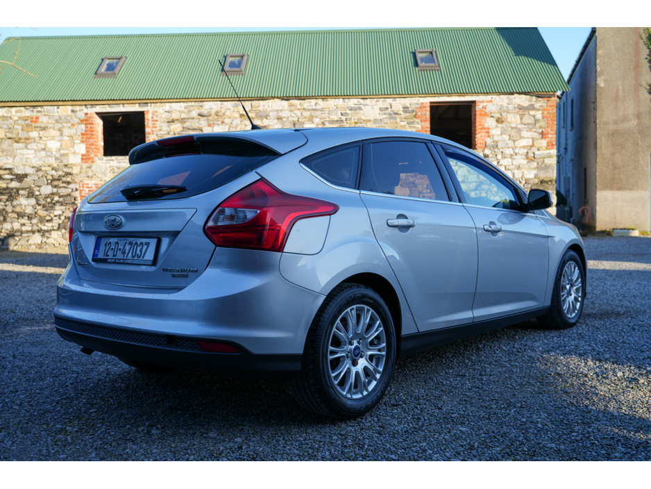 2012 Ford Focus - image 9