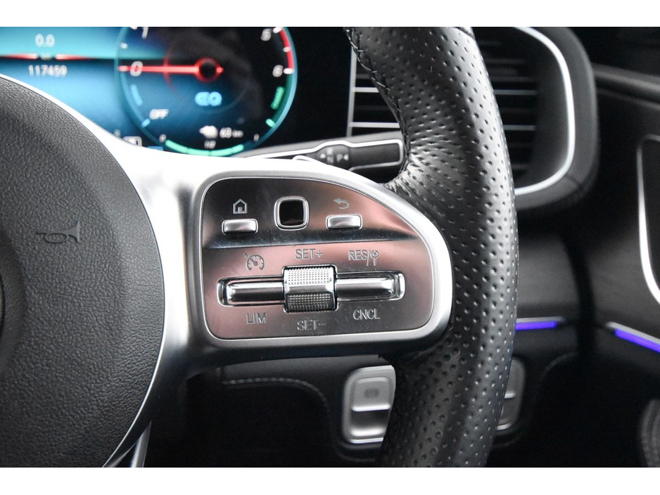 2021 Mercedes-Benz GLE Class - image 26