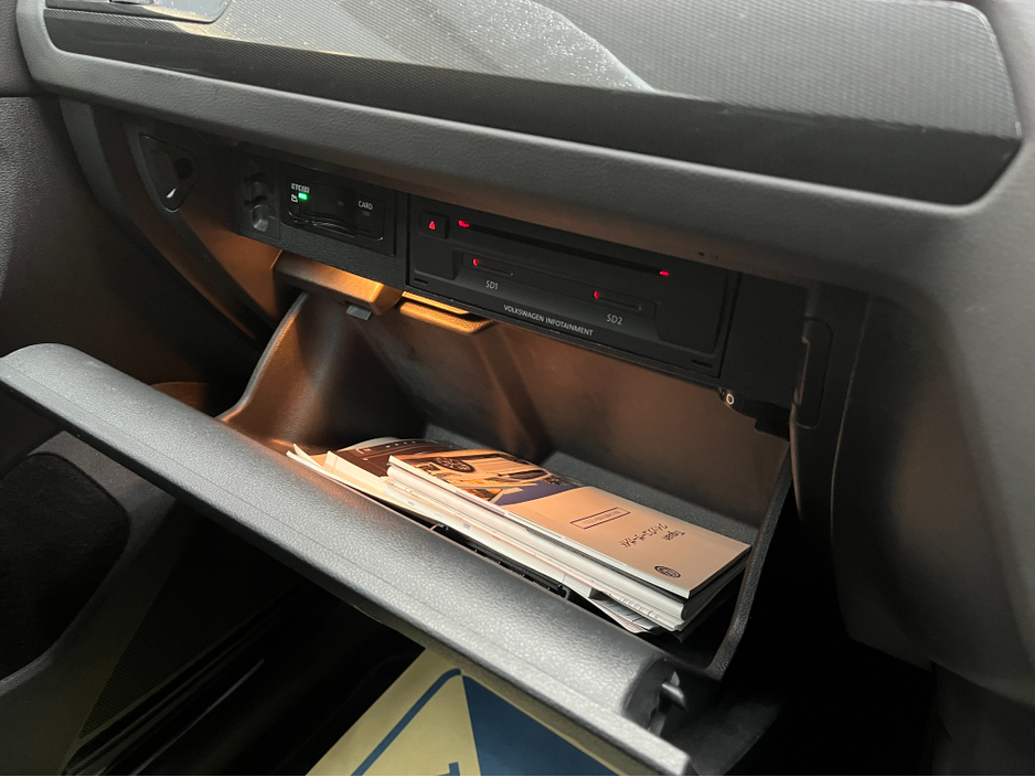 2020 Volkswagen Tiguan - image 21