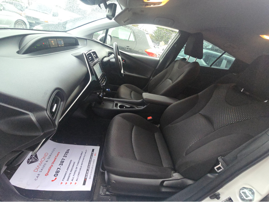 2020 Toyota Prius 6AA-ZVW51 €21,950