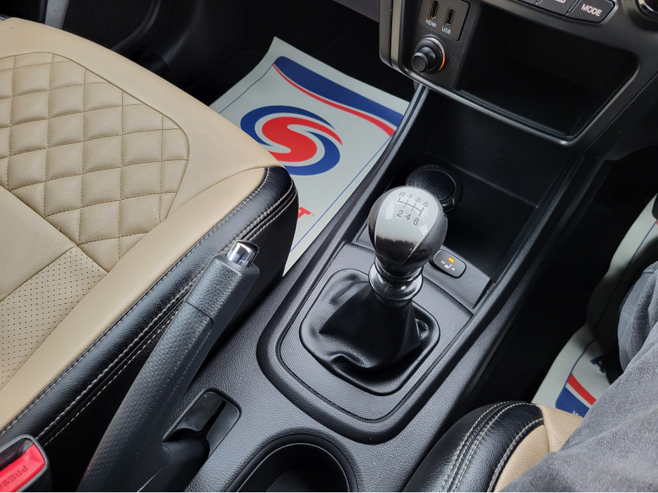 2018 Ssangyong Korando - image 24