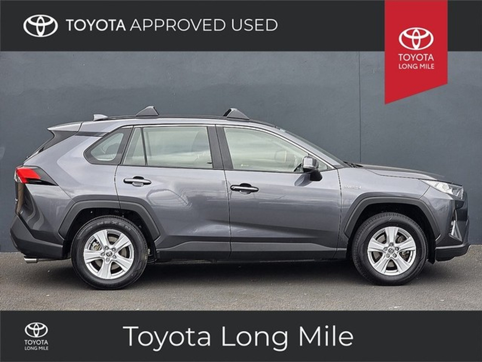 2021 Toyota Rav4 - image 3