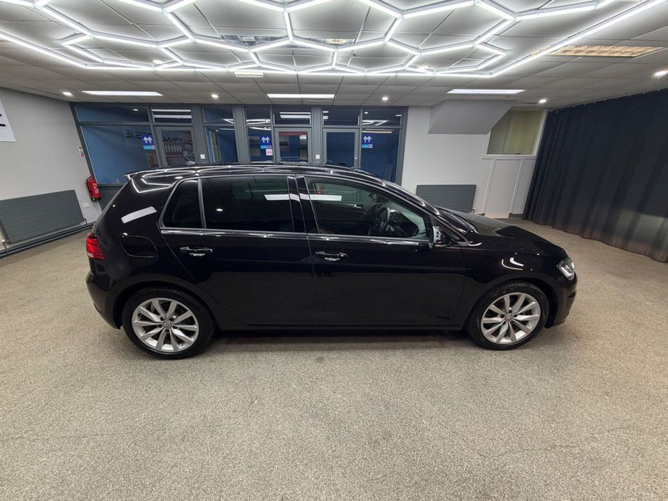 2018 Volkswagen Golf - image 6