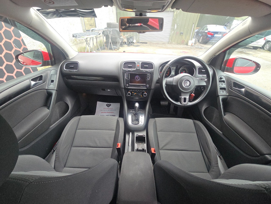 2011 Volkswagen Golf - image 21
