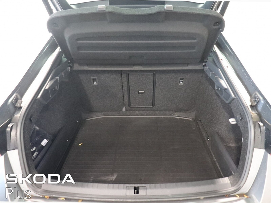 2025 Skoda Octavia - image 10