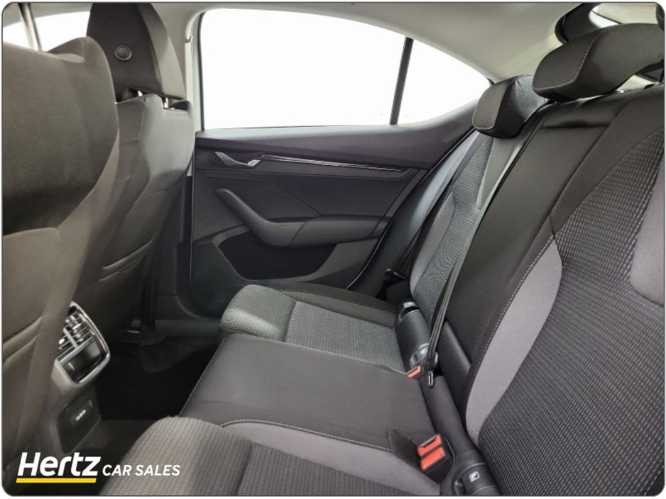 2024 Skoda Octavia AMB 2.0TDI Diesel Manual €27,795